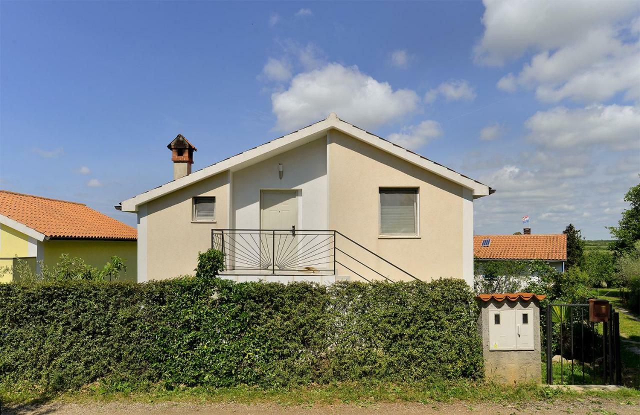 מדולין Apartment Mladen 1860 מראה חיצוני תמונה